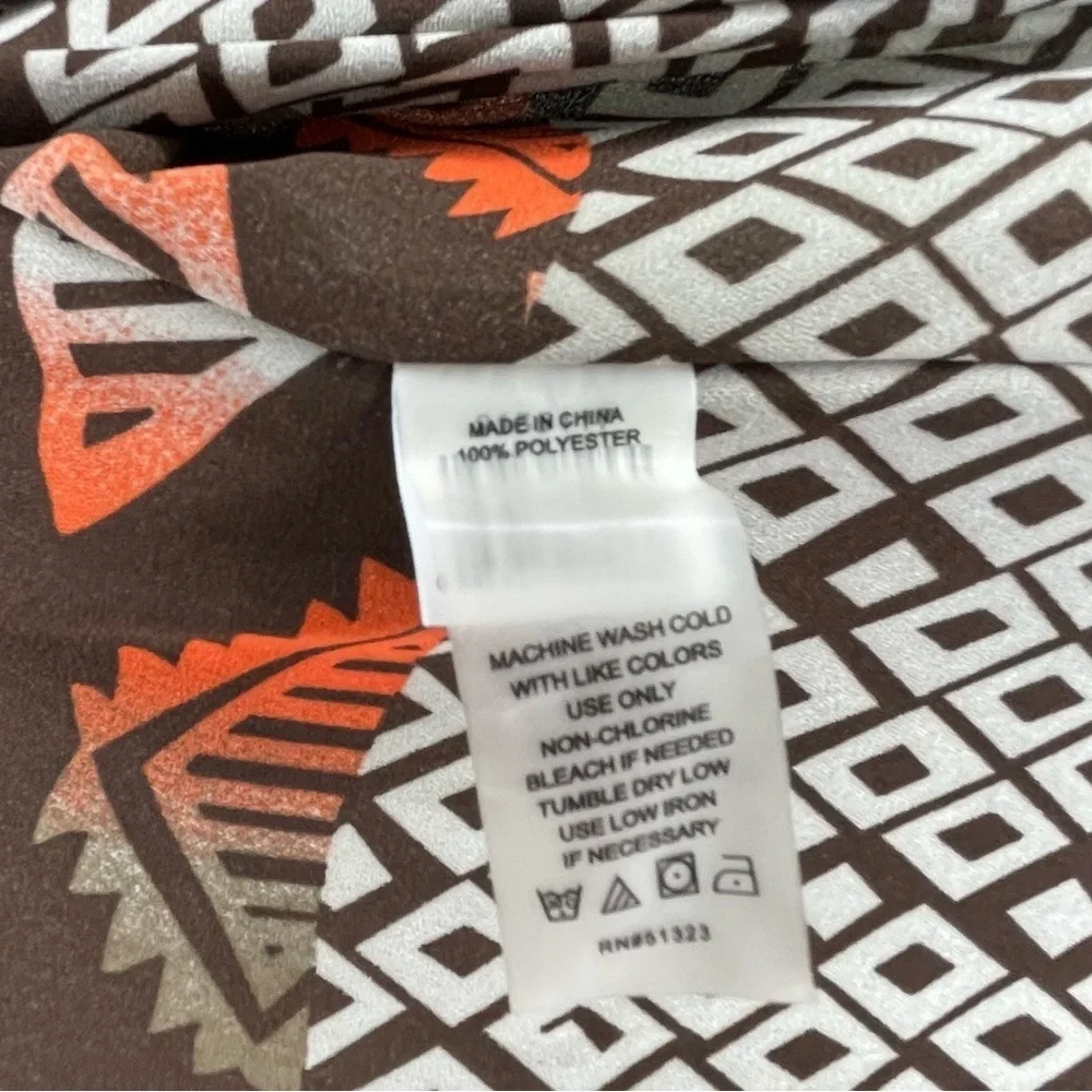 Vince Camuto Women’s Geometric Print Top Size M - Picture 5 of 9